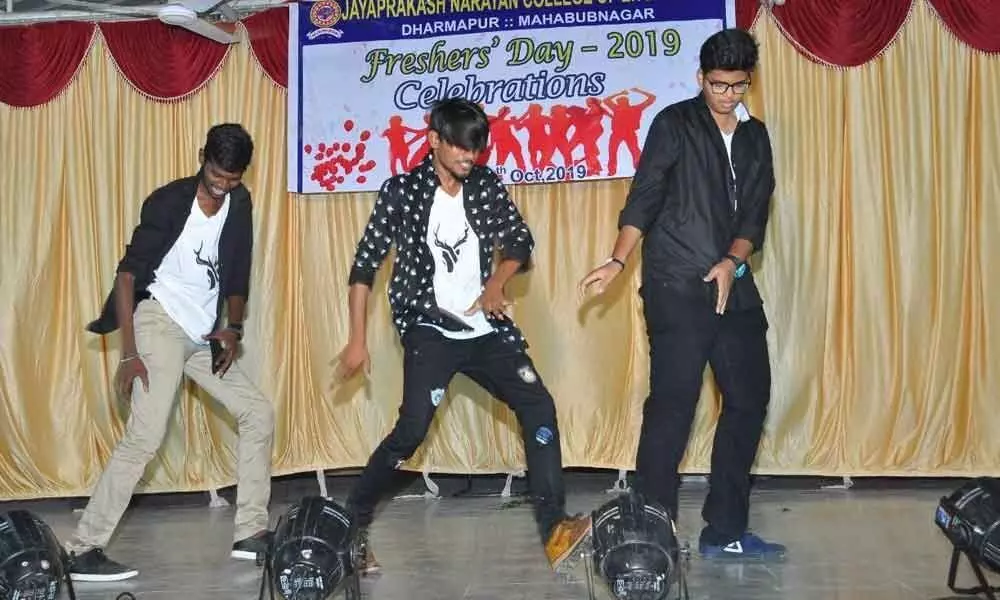 JPNCE students celebrate Freshers Day in Mahbubnagar