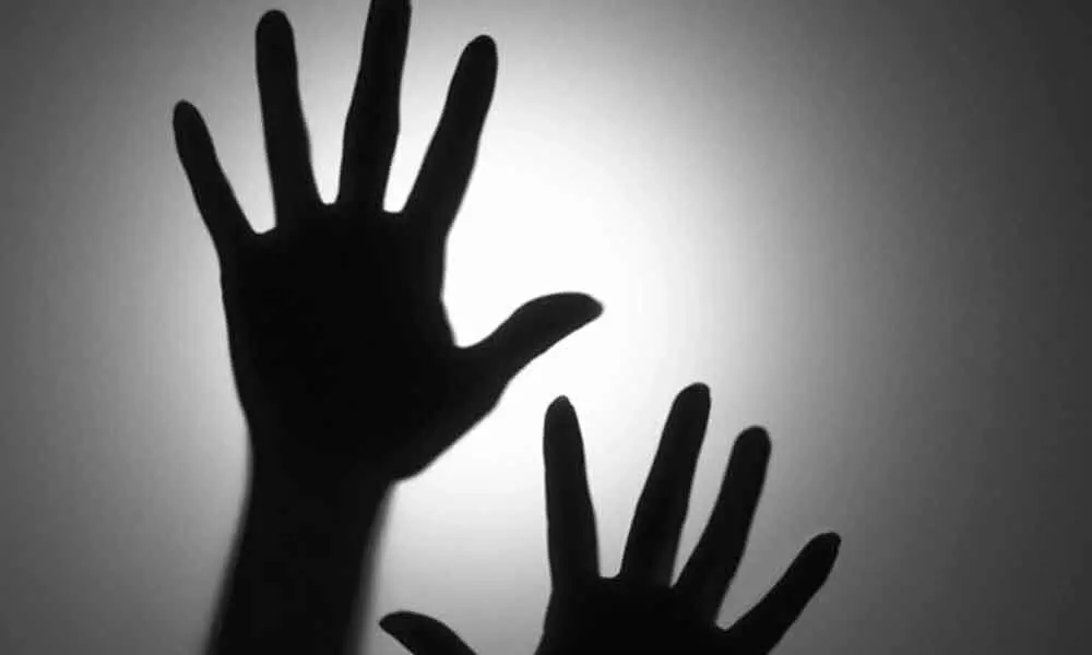 9-year-old girl raped, hit with a stone to silence her  in Kurnool