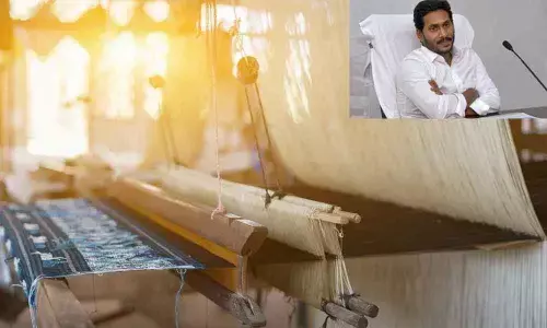 Andhra Pradesh Government  To Assist Hand-loom Weavers With Rs. 24000 Under YSR Pension Kanuka Scheme