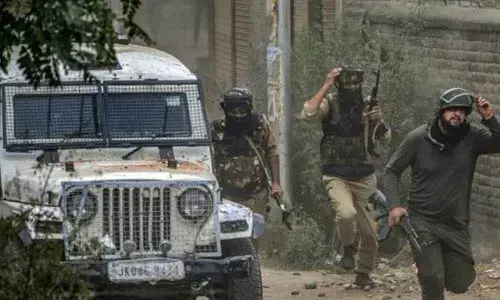 8 people hurt in grenade attack by militants in Kashmirs  Anantnag