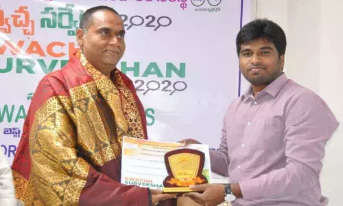 Sanitation staff feted in Rajamahendravaram