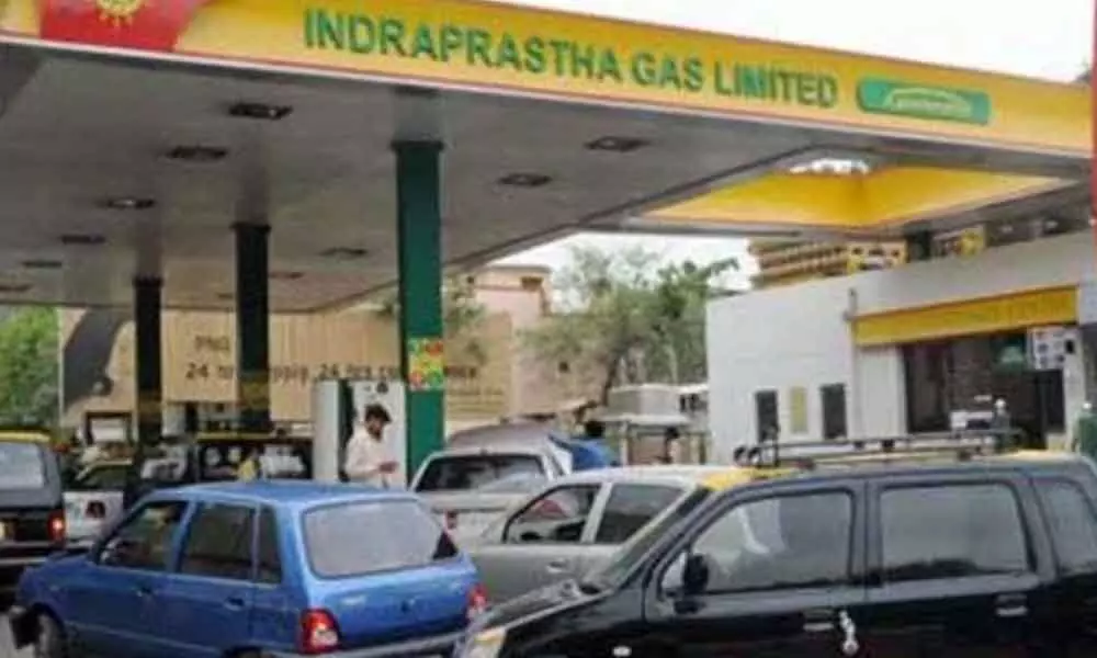 CNG, piped cooking gas rate cut in Delhi, adjoining towns