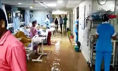 Heavy rains lash Hyderabad, water enters ICU