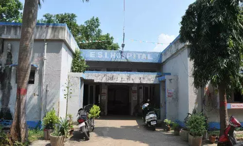 Vigilance & Enforcement SP inspects ESI dispensaries in Rajamahendravaram