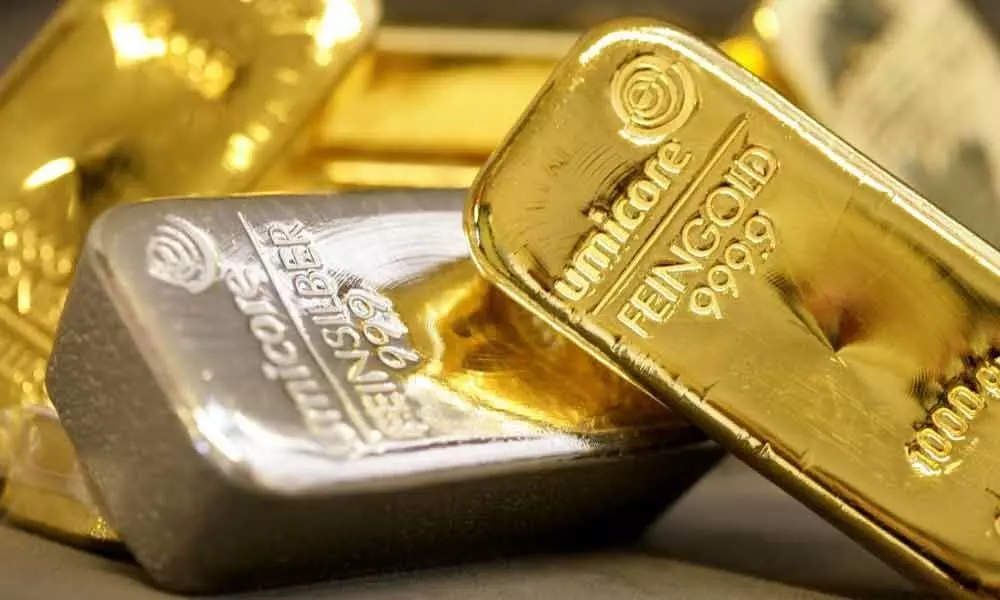 Gold prices cut down by Rs. 20, while Silver remains steady today,  October 21