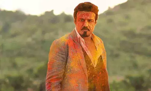 Balayya wielding the sword