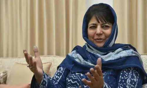 Aarey greater than Kashmiri lives says Mehbooba Mufti