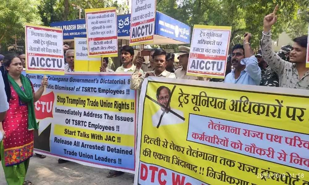 TSRTC employees strike gets support from Delhi Transport Corporation employees and AICCTU