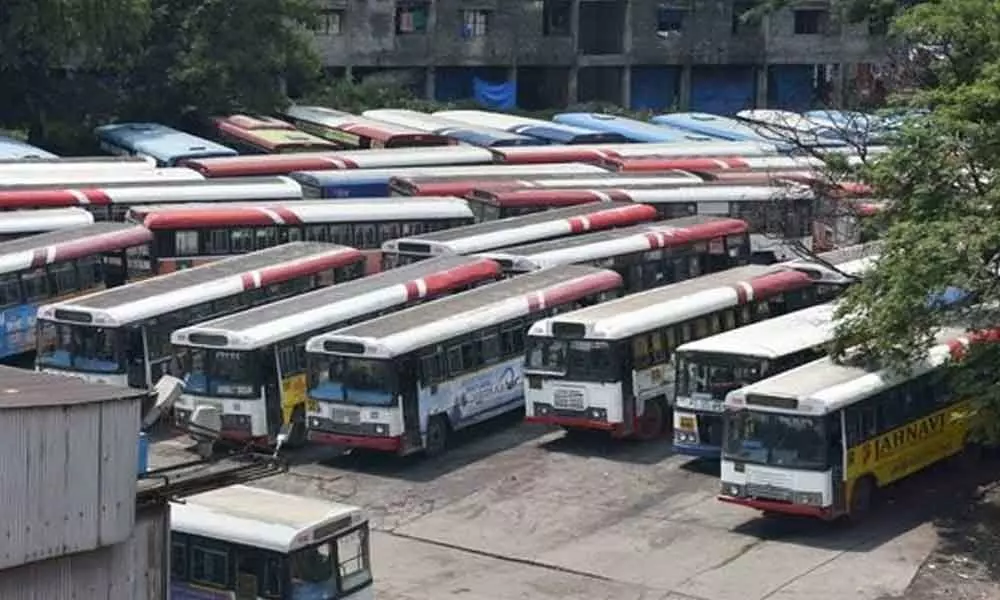 Axing en masse: KCR govts ploy to privatise TSRTC?