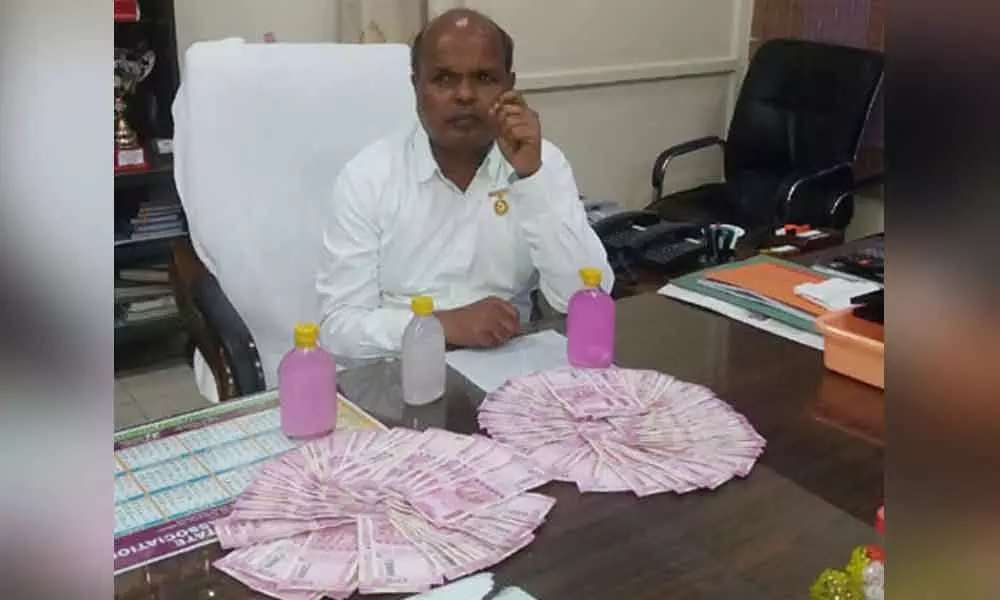 Bhadradri: KTPS chief engineer caught while accepting bribe