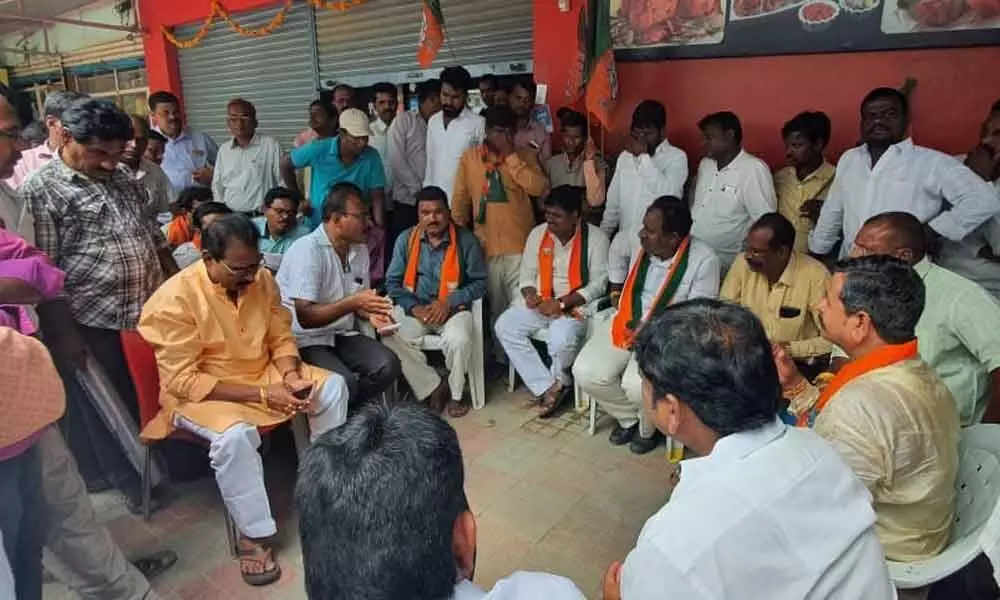 BJP pledges support to TSRTC employees