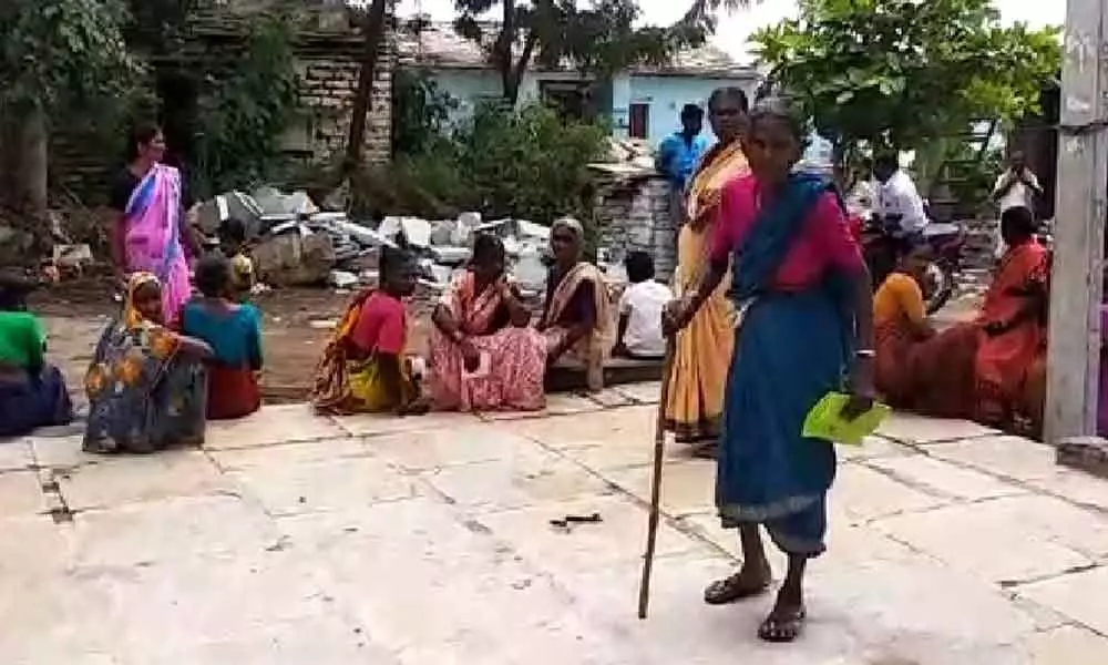 Pensioners made to wait entire day