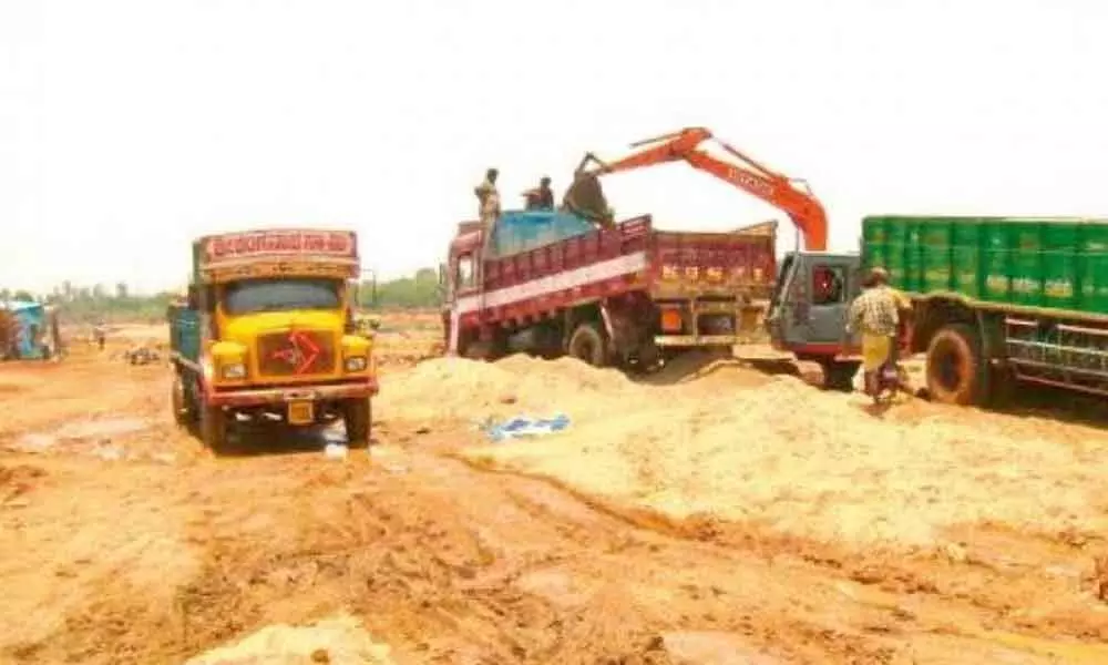 Rate of payment to decasting sand from Pattadar lands increased in AP