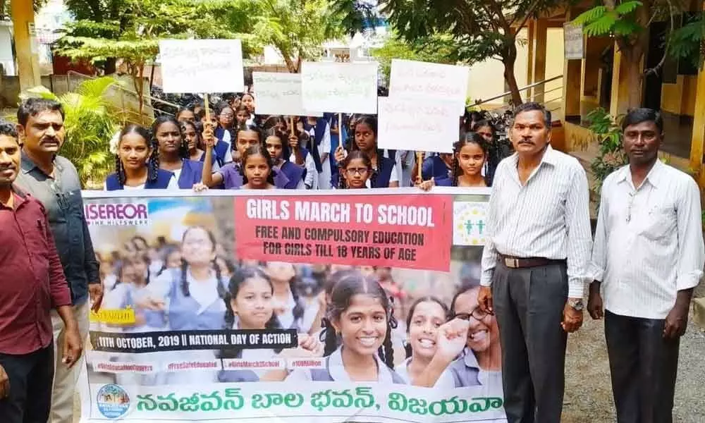 Girls take out child protection rally in Vijayawada