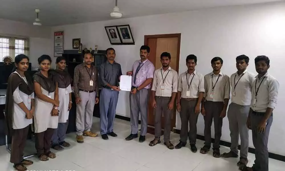8 MVR Engineering College students get jobs  in Vijayawada