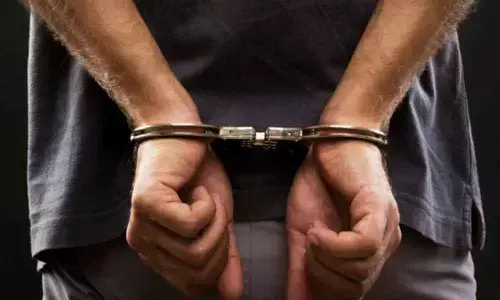 Andhra Pradesh: Two arrested for smuggling over 700 tortoises from Odisha