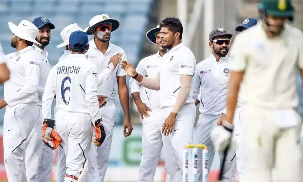 Pacers keep up pressure as India reduce South Africa to 136 for 6 at lunch