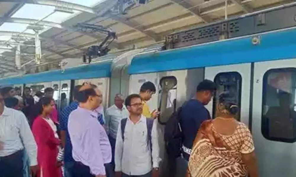 Hyderbad metro services disrupted at Paradise due to technical glitch