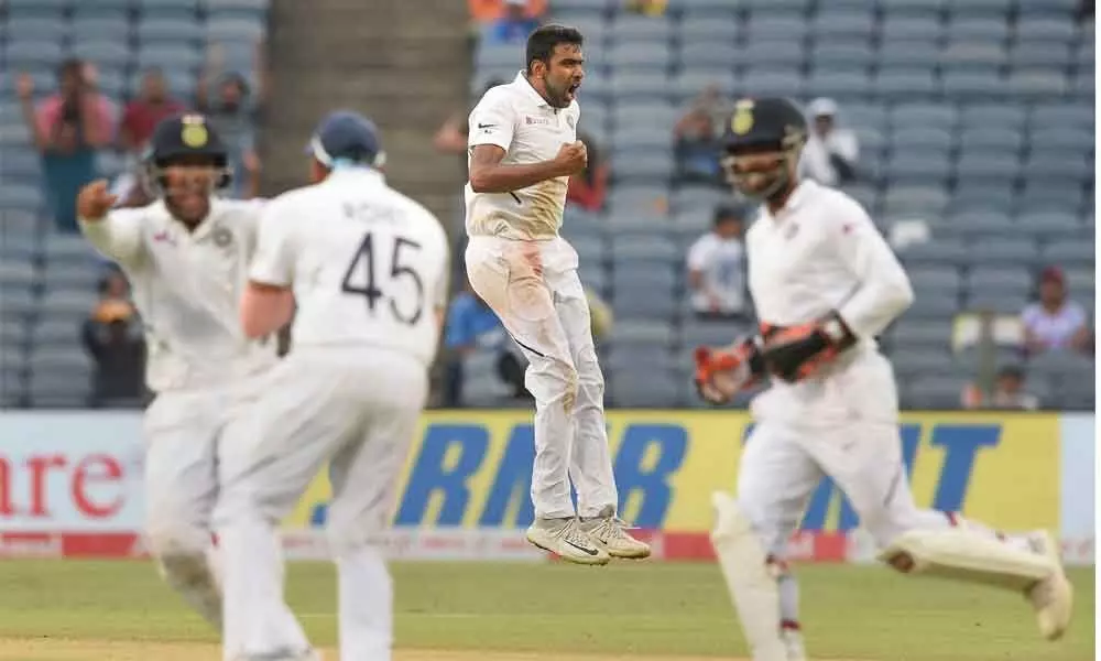 India take huge lead despite gritty fight from SA tail