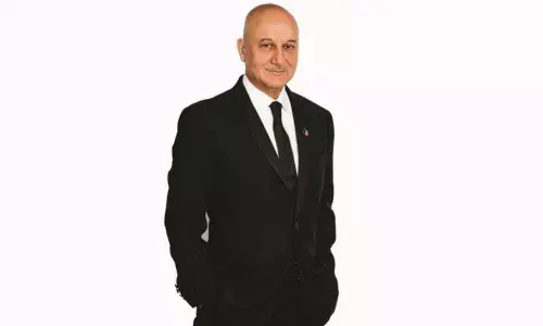 Anupams laugh therapy in New York