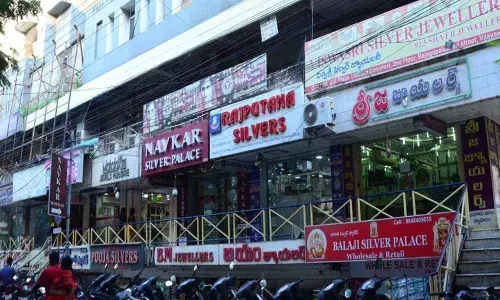 Diwali brings no cheers for traders of Vijayawada