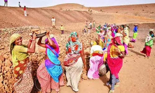 Diversion of MGNREGS funds opposed in Anantapur