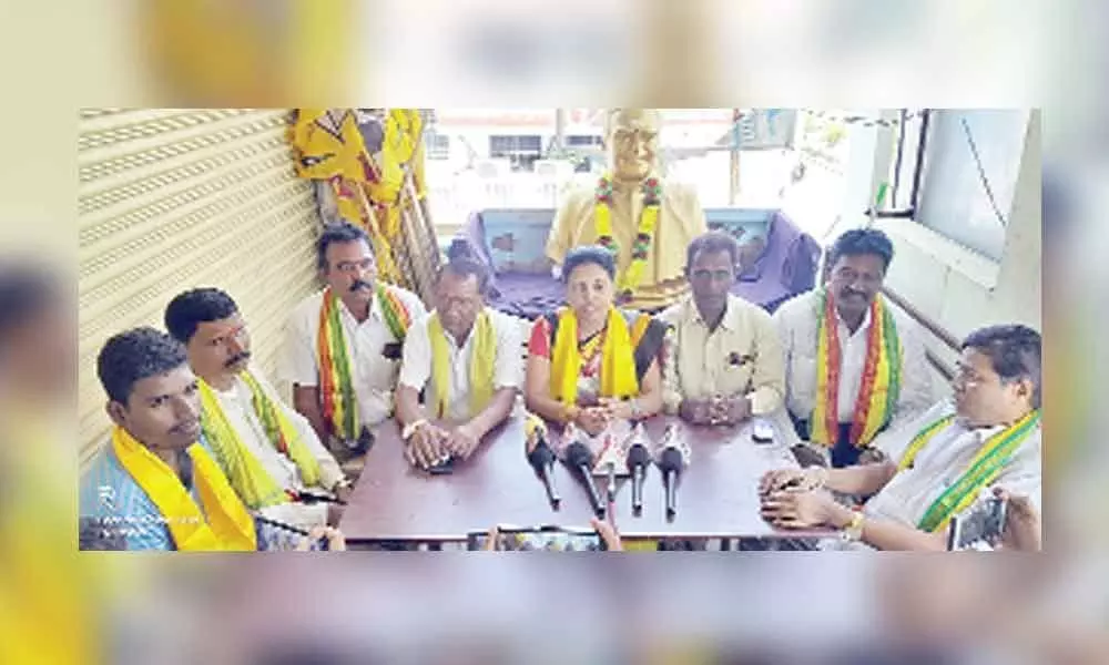 Police misbehave with agitating RTC women conductors: TDP