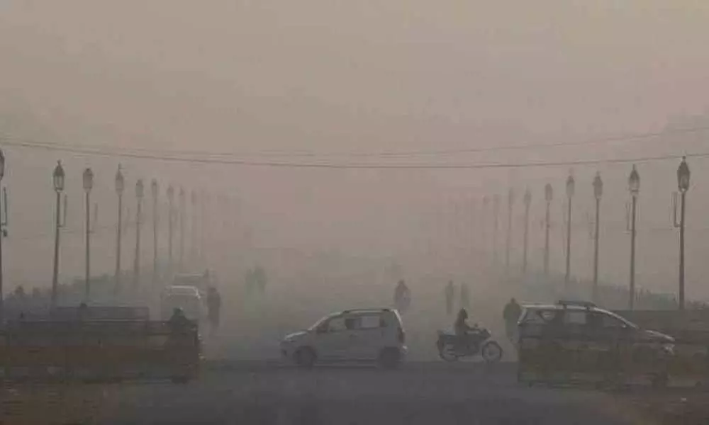 Delhi air quality remains poor for 4th consecutive day due to stubble burning