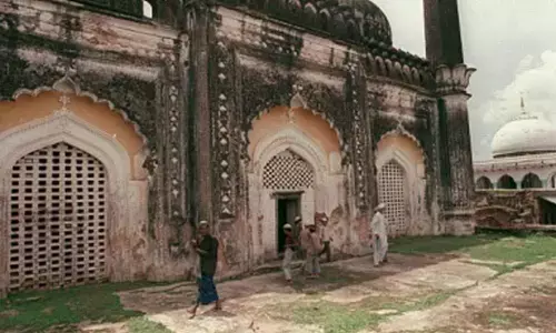 Muslim board reiterates Babri stand