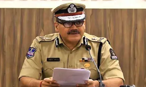 Large number of police personnel deployed at OGH mortuary in view of driver Srinivas Reddys body postmortem