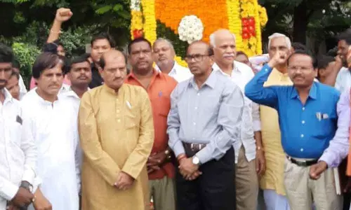 Glowing tributes paid to Komaram Bheem