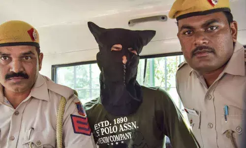 21-yr-old held for snatching handbag of PM Modis niece