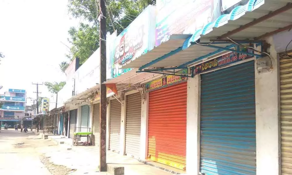 Wine shops, petrol bunks closed in view of district bandh in Khammam