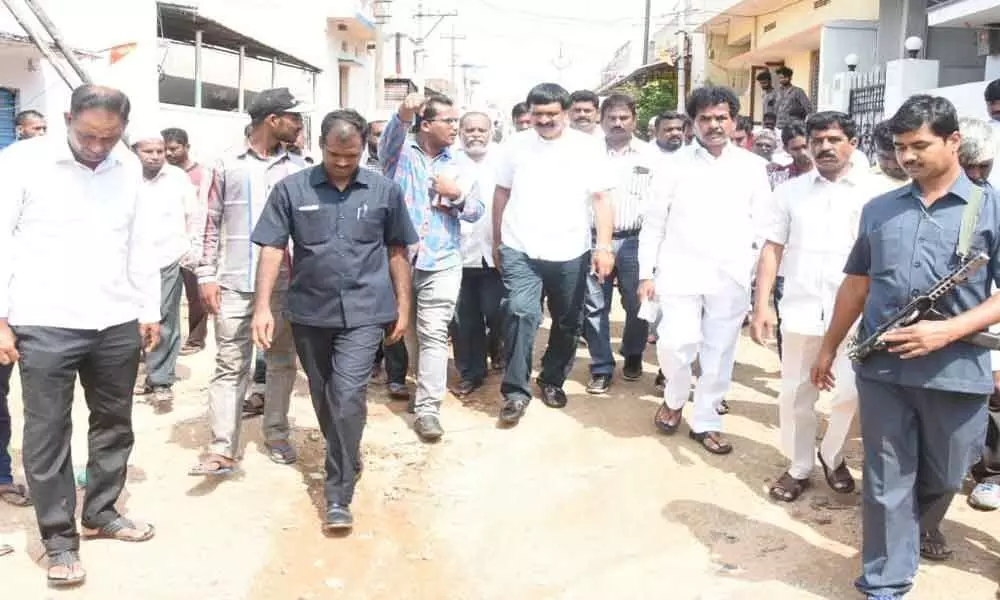 MLA Mynampally Hanumantha Rao tours rain-affected areas