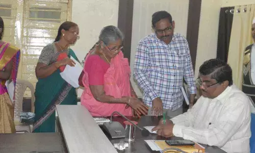 Kothagudem: Create awareness about Nivedana app, Joint Collector tells officials