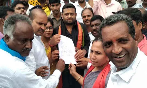 MLA Rohith Reddy assures to take up RTC issue with CM