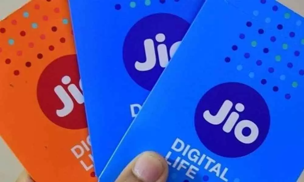 Jio Offers Free 30 minutes of Talktime With New Recharges