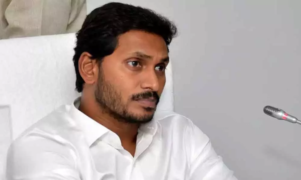 Amaravati: Jagan serious on scribe murder