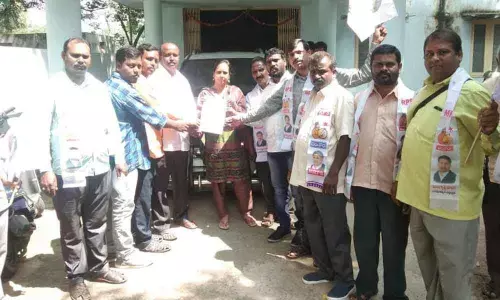 MRPS stages dharna in support of RTC stir