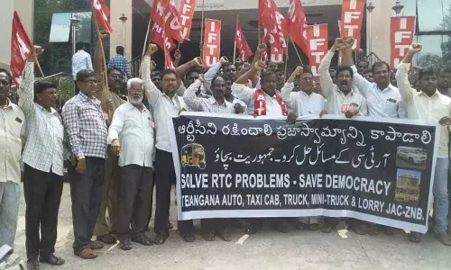 Auto, cab drivers endorse RTC stir