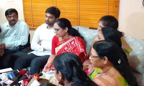 Padma promises stringent action at Adikavi Nannaya University