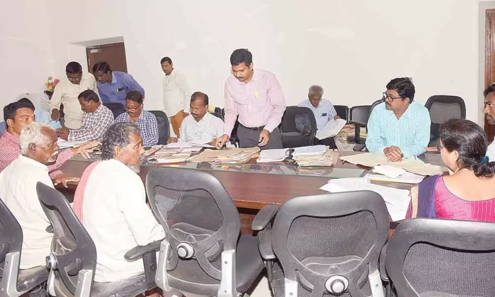 Mahbubnagar: Tahsildars told to crosscheck land details before issuing NOCs