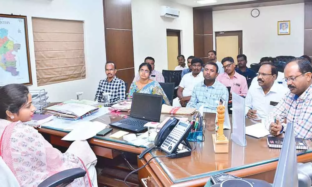 Adopt total transparency in procuring tractors for GPs: Wanaparthy Collector
