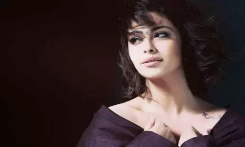 Ghost stories beckon small time divas