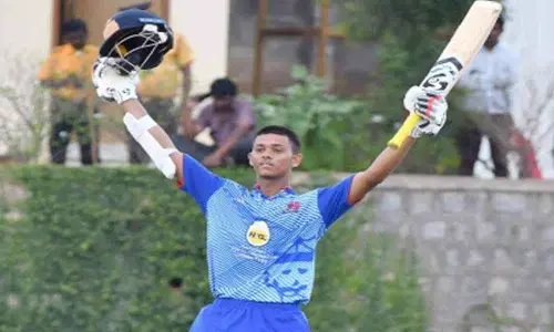 Jaiswals double century helps Mumbai beat Jharkhand