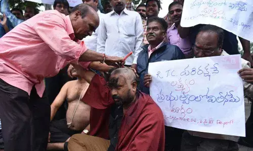 Pay salaries to RTC staff by Monday, orders HC