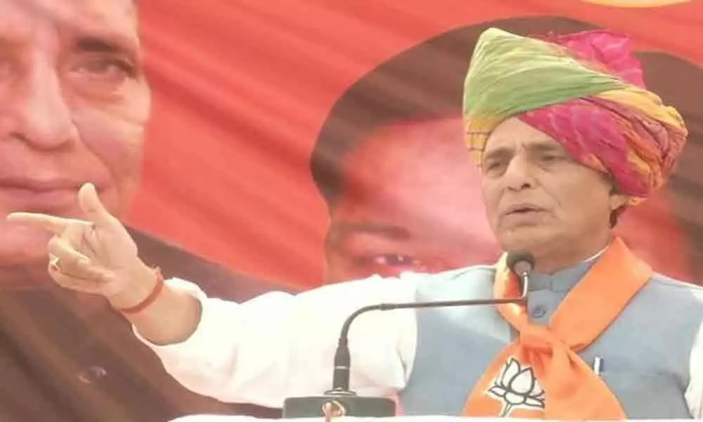 Rajnath Singh accuses Congress of internationalising Kashmir issue