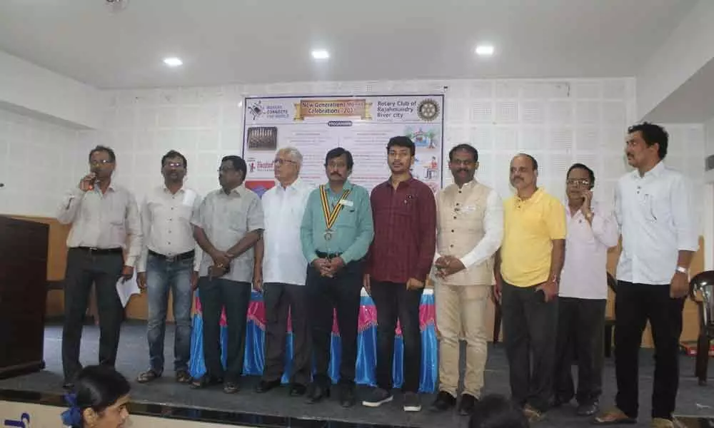 Rotary Club holds painting, chess tourneys in Rajamahendravaram