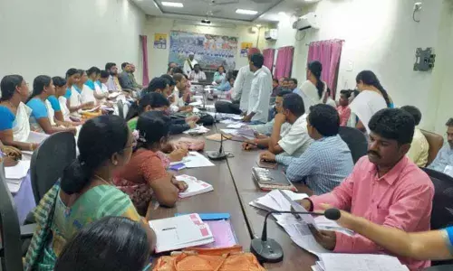 All employees must reach their targets: Asifabad Collector