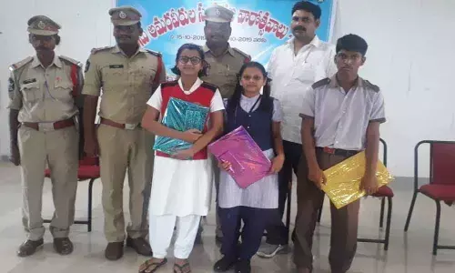 Painting contest held for schoolchildren in Vuyyuru